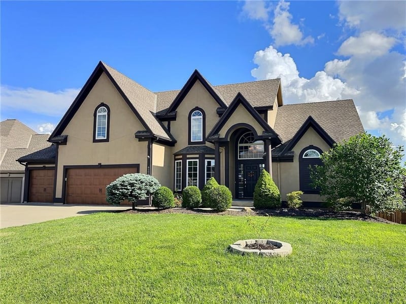 6505 Spruce Ave, Kansas City, MO 64119