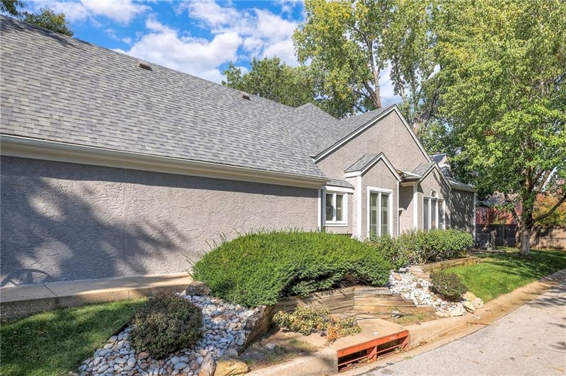 6800 W 125th St, Overland Park, KS 66209
