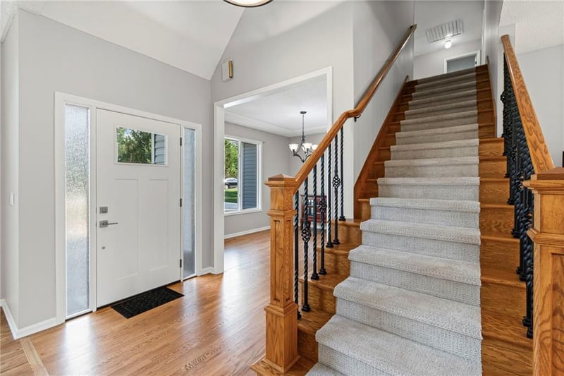 12023 NW Country Club Ct, Kansas City, MO 64152