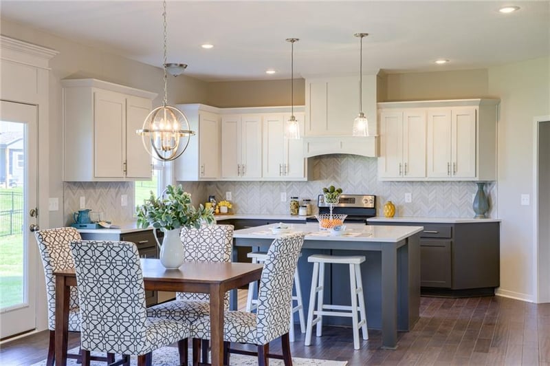 9284 Zarda Dr, Lenexa, KS 66227
