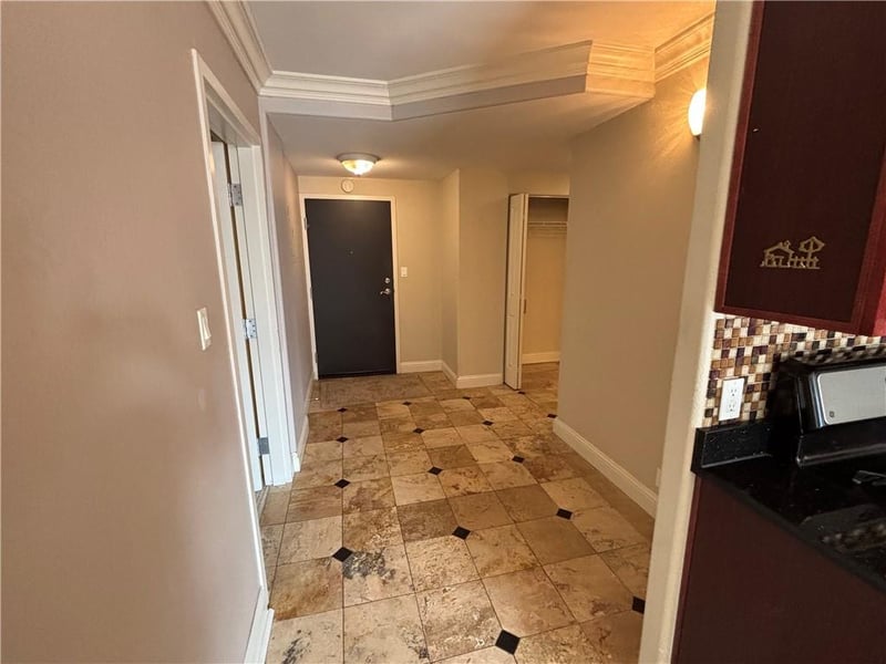 700 8th St #14B, Kansas City, MO 64106