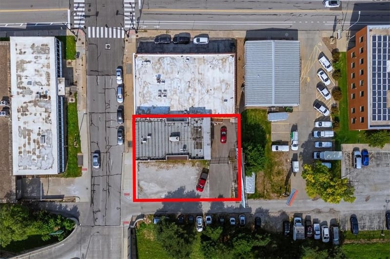 808 10th St, Kansas City, MO 64106