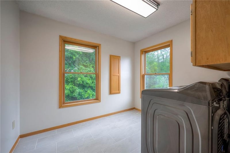 13420 Parallel Pw, Kansas City, KS 66109