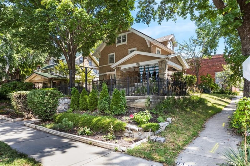 3541 Harrison Blvd, Kansas City, MO 64109