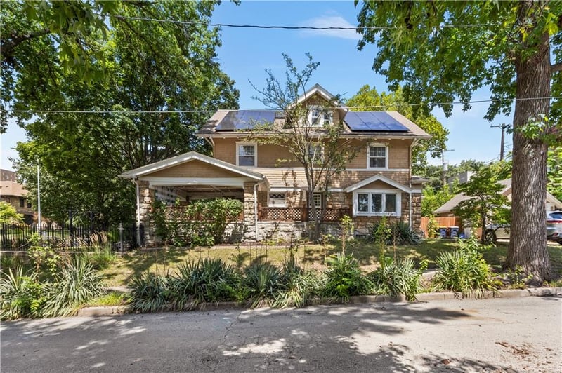 3541 Harrison Blvd, Kansas City, MO 64109