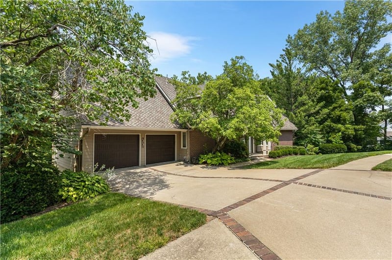 12380 Summit St, Kansas City, MO 64145