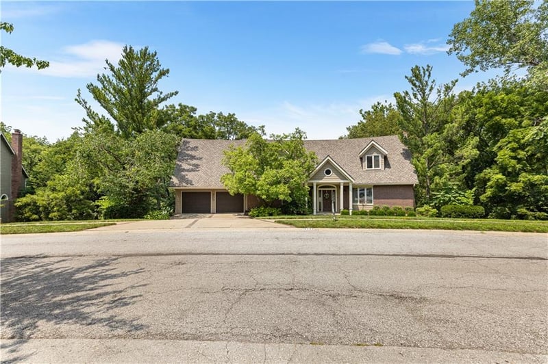 12380 Summit St, Kansas City, MO 64145