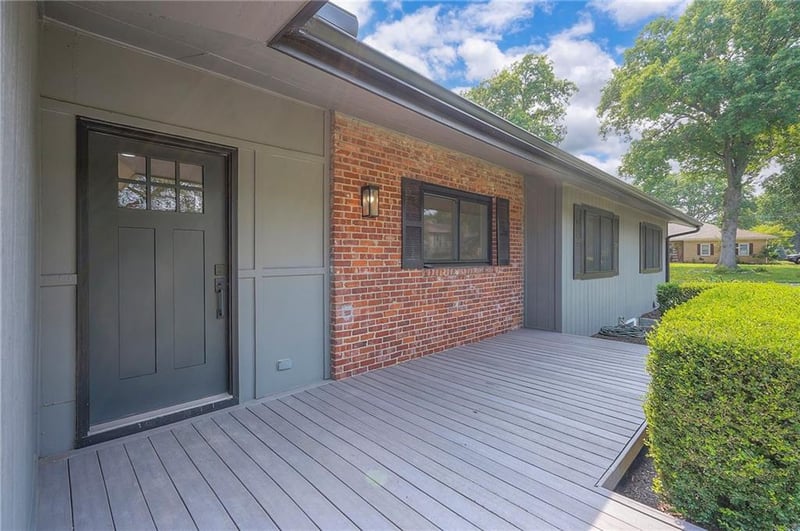 5001 Reinhardt Dr, Roeland Park, KS 66205