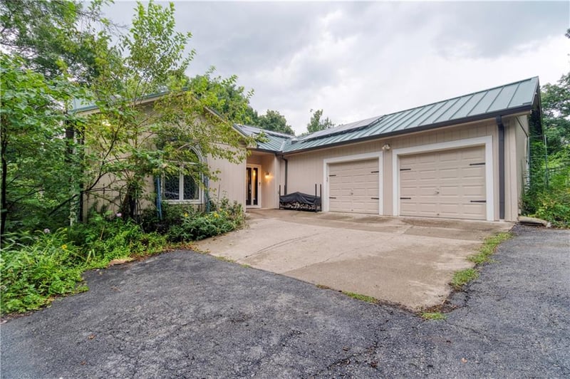 2700 Martha Truman Rd, Kansas City, MO 64137