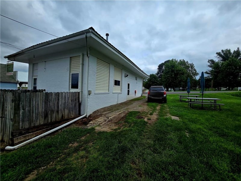 301 E Main St, Fairfax, MO 64446
