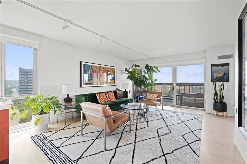 2510 Grand Blvd #1702-03, Kansas City, MO 64108