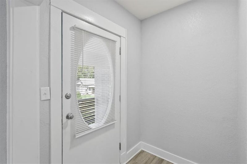 2445 Wabash Ave, Kansas City, MO 64127