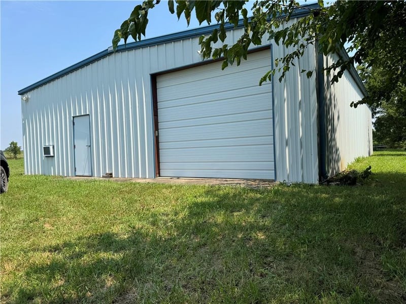 4775 Highway 32 Hw, El Dorado Springs, MO 64744