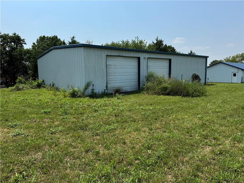 4775 Highway 32 Hw, El Dorado Springs, MO 64744
