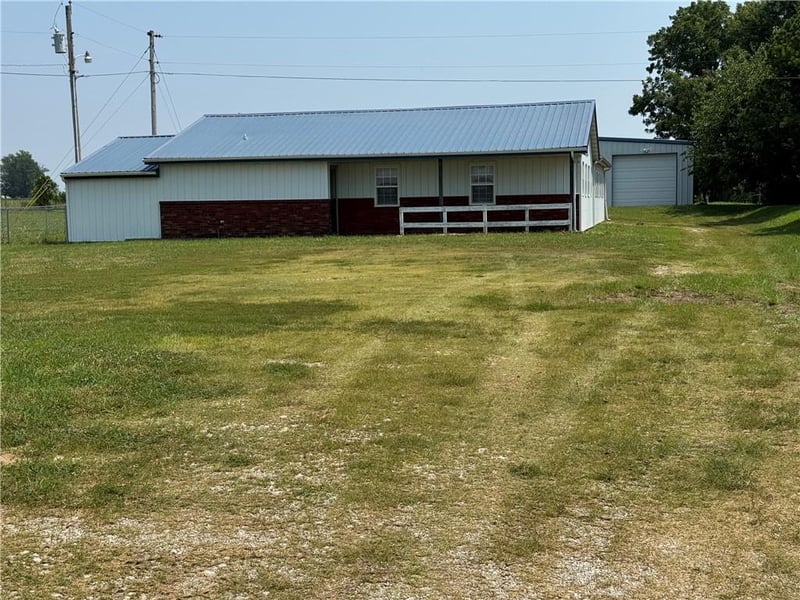 4775 Highway 32 Hw, El Dorado Springs, MO 64744