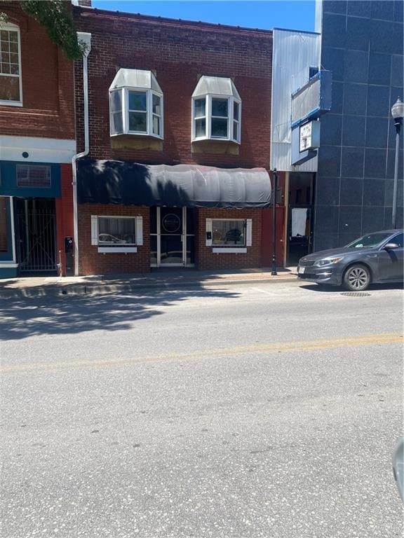 114 Holden St, Warrensburg, MO 64093