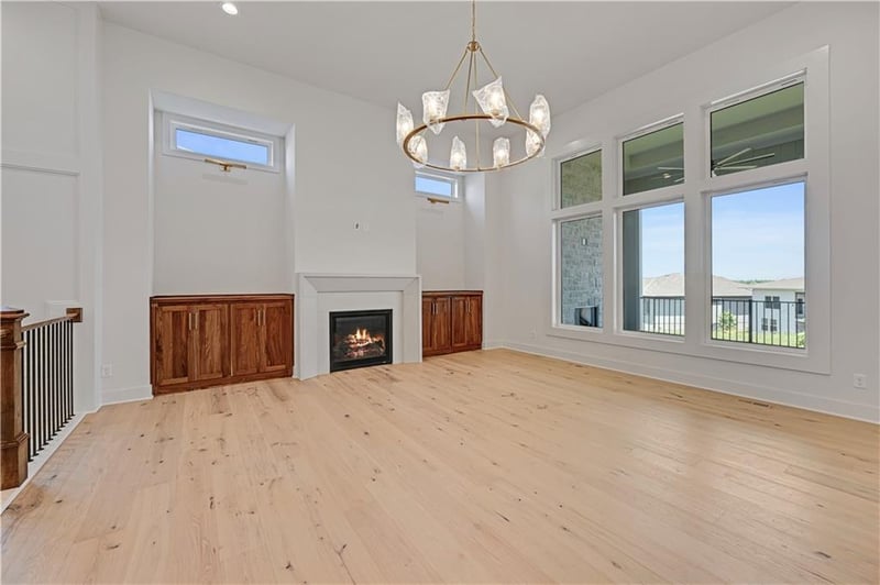 22092 94th Ter, Lenexa, KS 66220