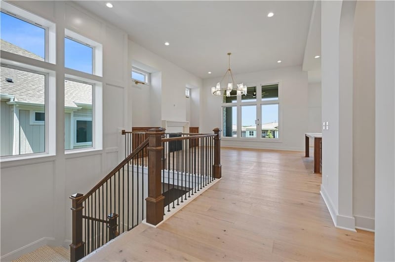 22092 94th Ter, Lenexa, KS 66220