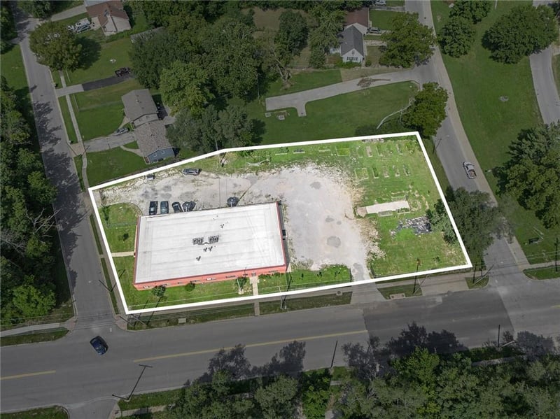 7714 Prospect Ave, Kansas City, MO 64132