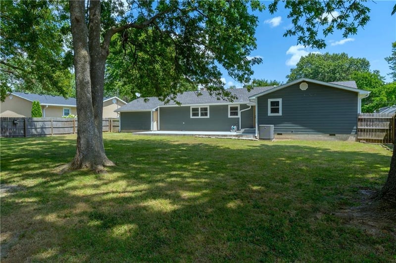 207 Maple St, Lamar, MO 64759
