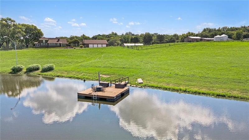16695 B Hw, Smithville, MO 64089