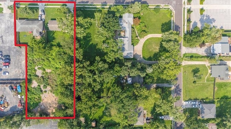 8231 Travis St, Overland Park, KS 66204