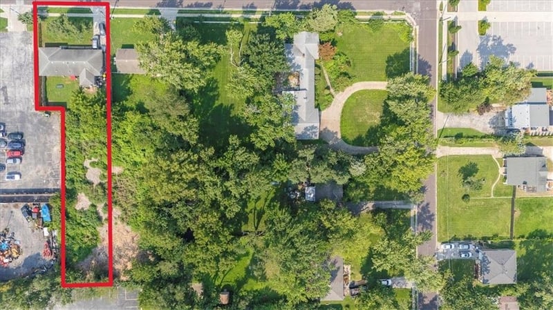 8231 Travis St, Overland Park, KS 66204