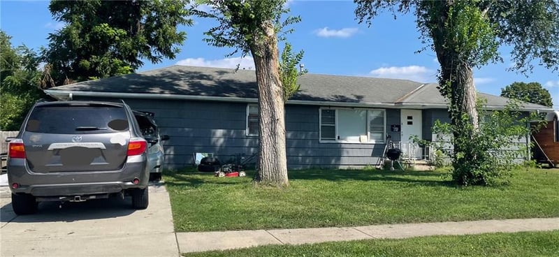 8231 Travis St, Overland Park, KS 66204