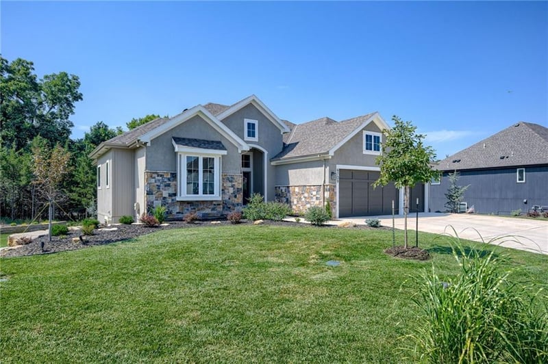 4709 NW 70th Ct, Kansas City, MO 64151
