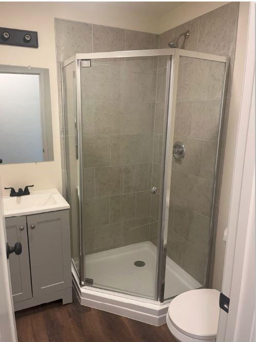 2305 37th St, Kansas City, MO 64109