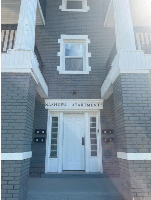 2305 37th St, Kansas City, MO 64109