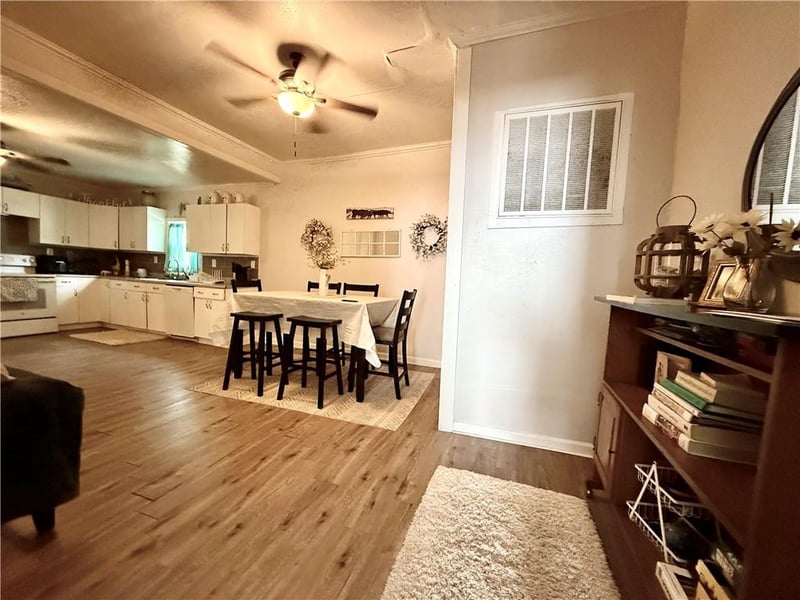 419 Main St, Richmond, MO 64085