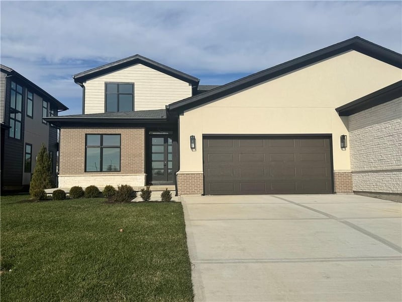 2844 133rd Ter, Leawood, KS 66209