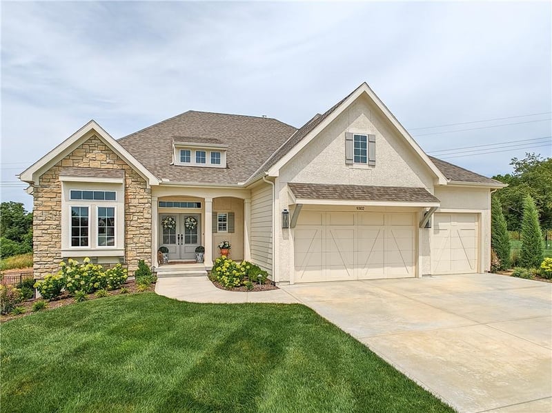 9302 W 167 Ter, Overland Park, KS 66085