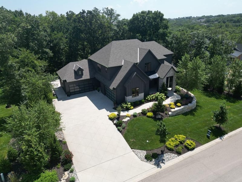 23733 W 118th Ter, Olathe, KS 66061