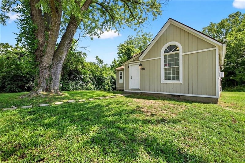 3619 Topping Ave, Kansas City, MO 64129