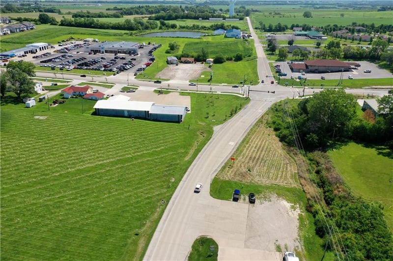 Hwy V Hw, Maryville, MO 64468