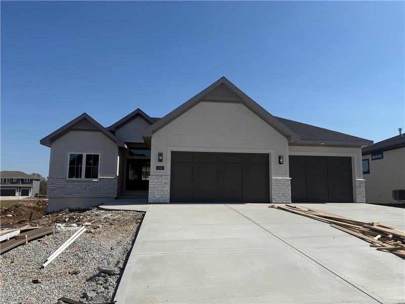 3365 187th St, Overland Park, KS 66085