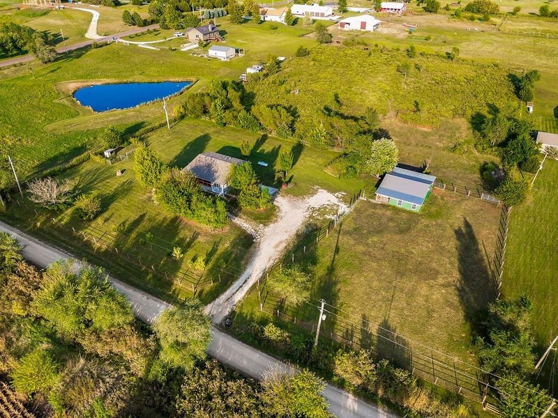 14714 174th St, Bonner Springs, KS 66012