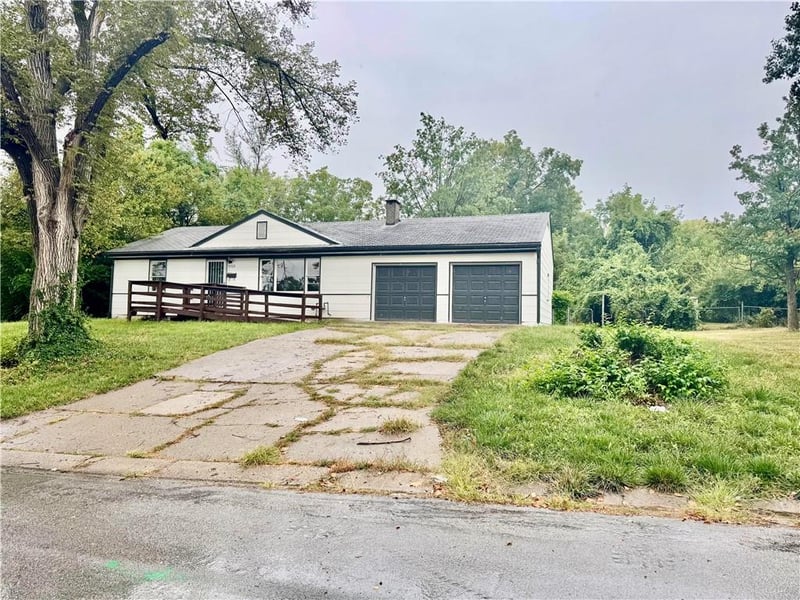 117 Melody Ln, Belton, MO 64012