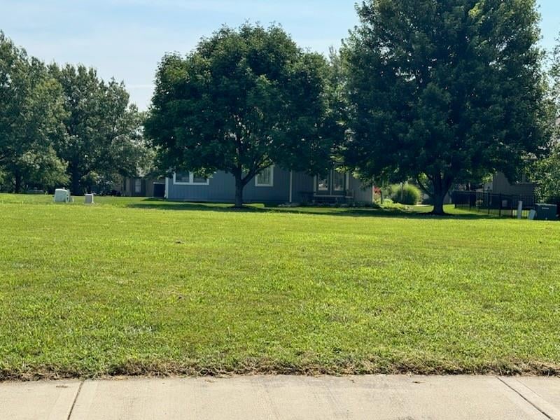29372 Palmer Dr, Paola, KS 66071