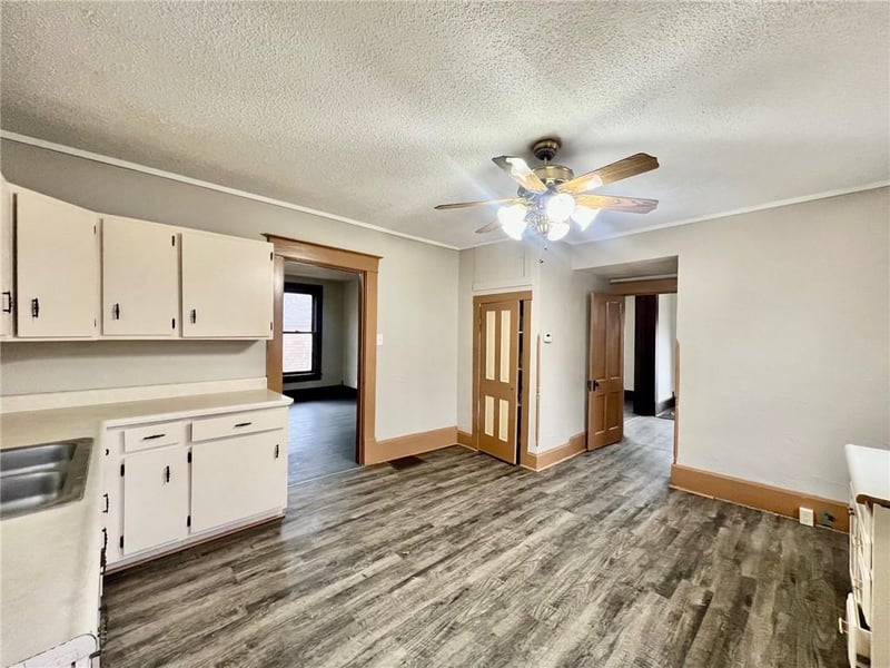 308 Colorado Ave, St Joseph, MO 64504