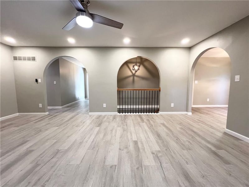 718 Mulberry St, Lee's Summit, MO 64086