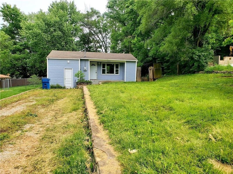 4136 Kansas Ave, Kansas City, MO 64117