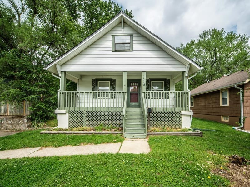 1815 Evanston Ave, Independence, MO 64052