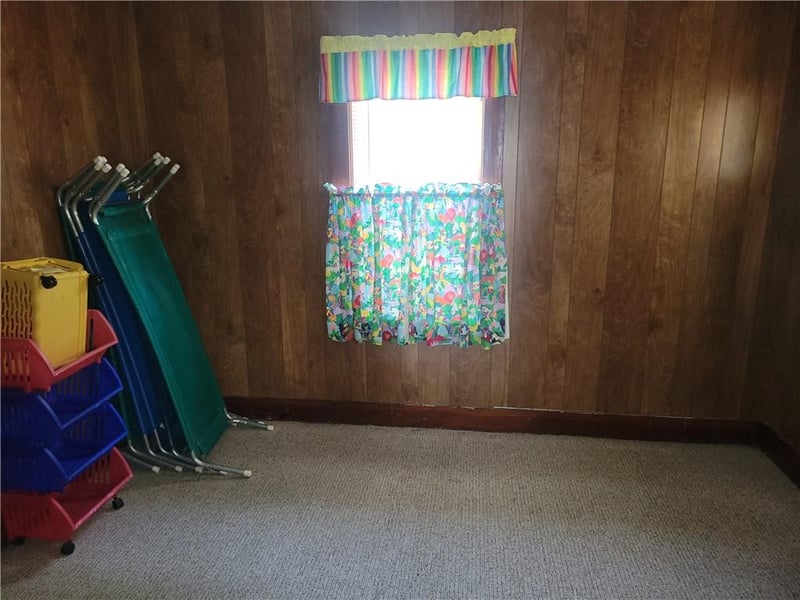 410 W Prairie St, Girard, KS 66743