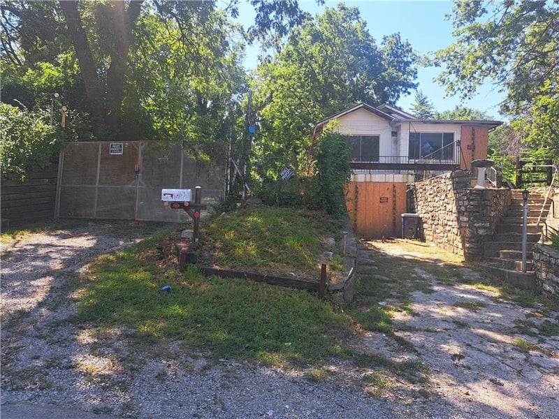 3120 Bellaire Ave, Kansas City, MO 64129