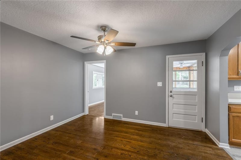 5002 Park Ave, Kansas City, MO 64118