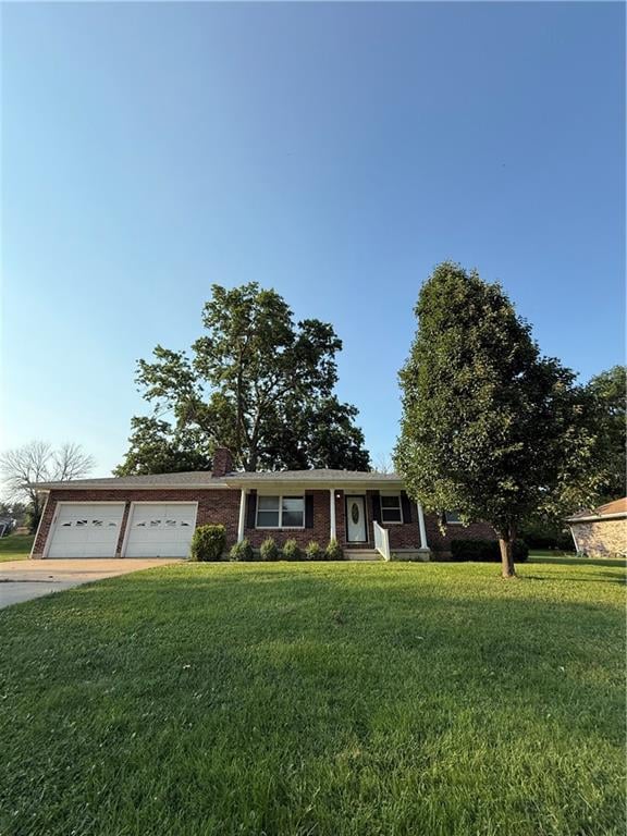 801 Overbrook Dr, Macon, MO 63552