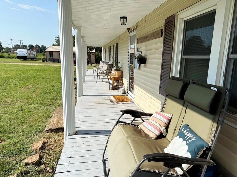 14562 S 3rd St, Stockton, MO 65785